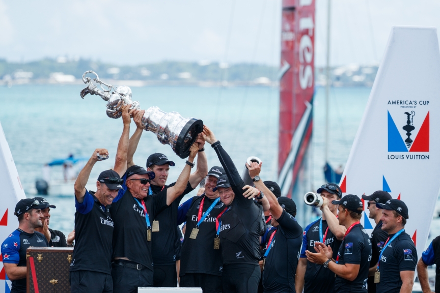 26/06/17 35th America's Cup Match presented by Louis Vuitton. Emirates Team New Zealand vs. Oracle Team USA races 9 & 10

Copyright: Richard Hodder / Emirates Team New Zealand